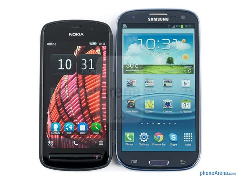 Nokia 808 Pureview vs Samsung Galaxy J2 Karşılaştırma